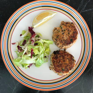 Simple Salmon Cakes using Canned salmon